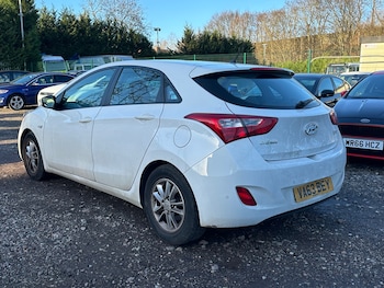 Used Hyundai i30 2014 for sale - 77053149: Photo