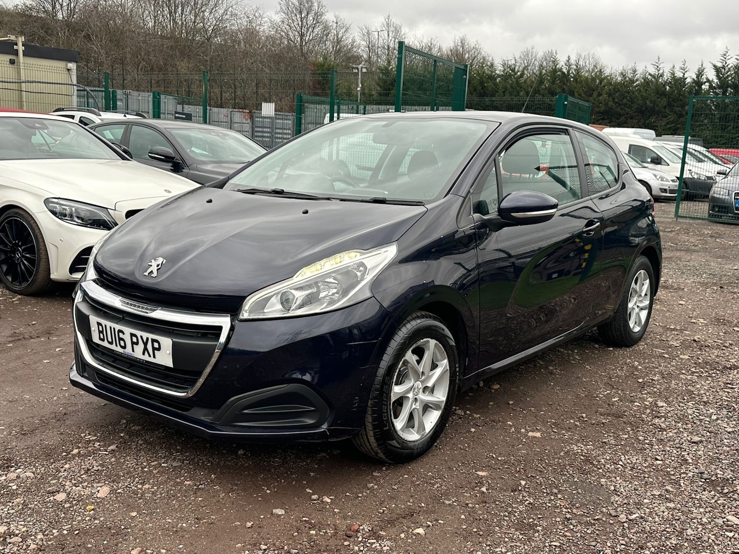 Used Peugeot 208 2016 for sale - 77699068: Photo 3