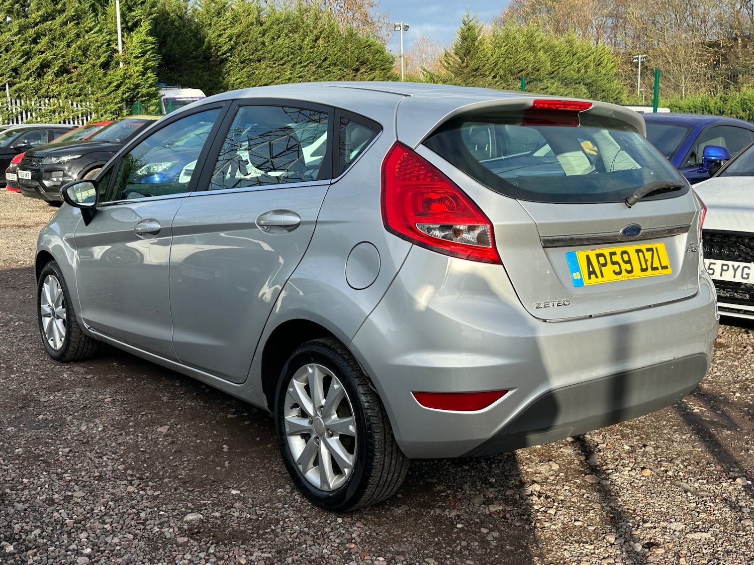 Used Ford Fiesta 2010 for sale - 76662956: Photo 2