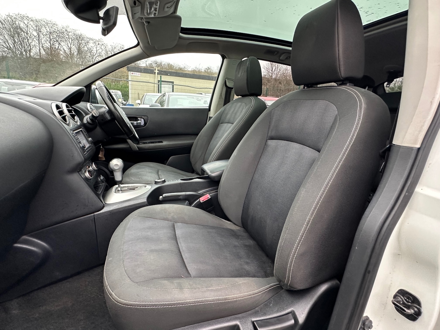 Used Nissan Qashqai 2011 for sale - 77351235: Photo 10