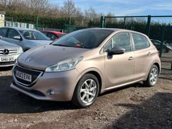 Used Peugeot 208 2013 for sale - 73897451: Photo