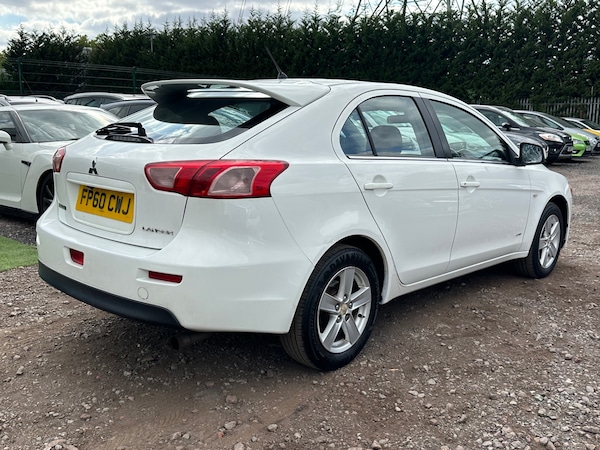 Used Mitsubishi Lancer 2010 for sale - 75651508: Photo 4