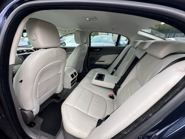 Used Jaguar XE 2016 for sale - 75651513: Photo 10