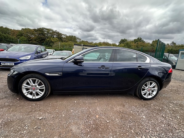 Used Jaguar XE 2016 for sale - 75651513: Photo 11