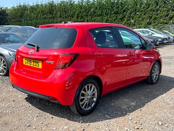 Used Toyota Yaris 2016 for sale - 75501976: Photo