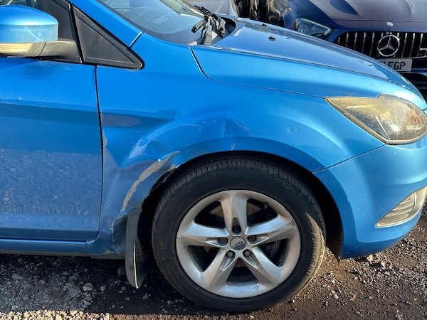 Used Ford Focus 2010 for sale - 75129043: Photo 11
