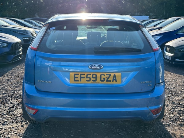 Used Ford Focus 2010 for sale - 75129043: Photo 6