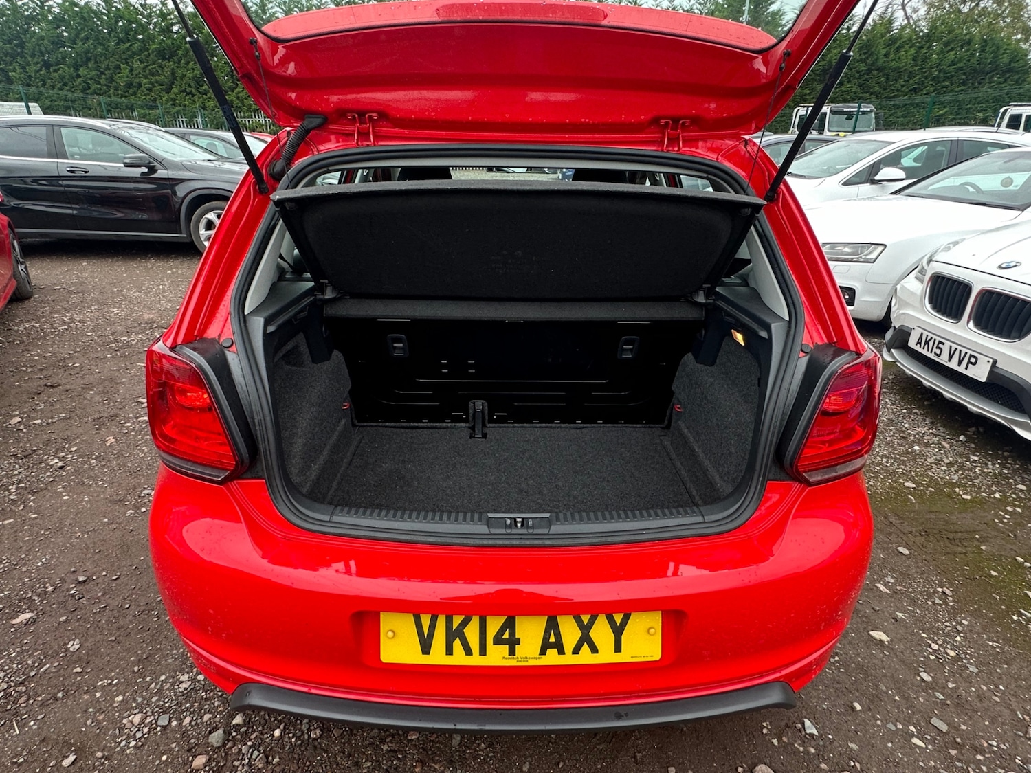 Used Volkswagen Polo 2014 for sale - 76403520: Photo 11