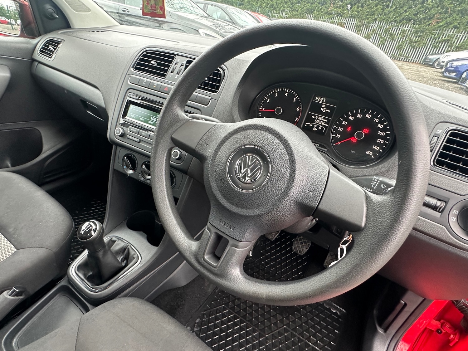 Used Volkswagen Polo 2014 for sale - 76403520: Photo 7