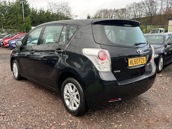 Used Toyota Verso 2010 for sale - 76853383: Photo