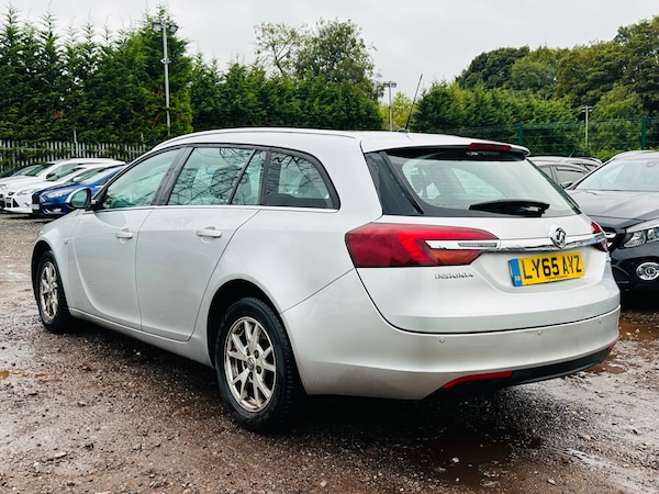 Used Vauxhall Insignia 2015 for sale - 76302607: Photo 2