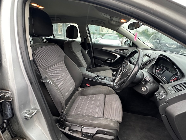 Used Vauxhall Insignia 2015 for sale - 76302607: Photo 7