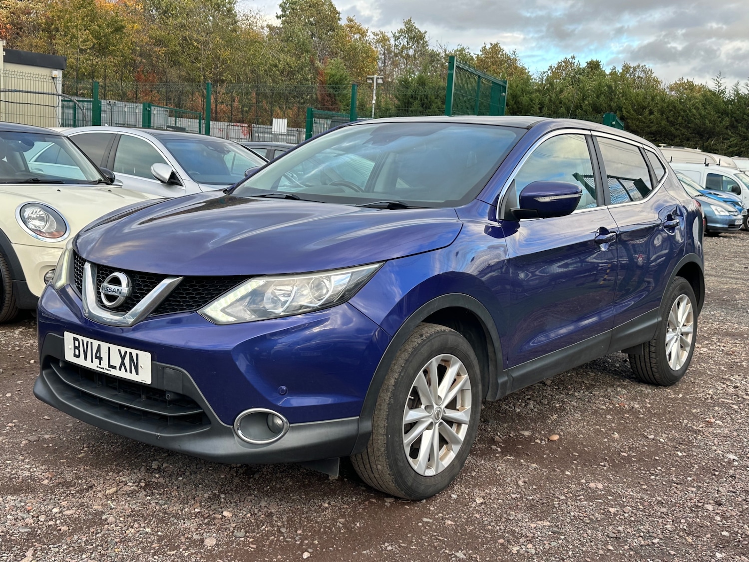 Used Nissan Qashqai 2014 for sale - 76338655: Photo 2