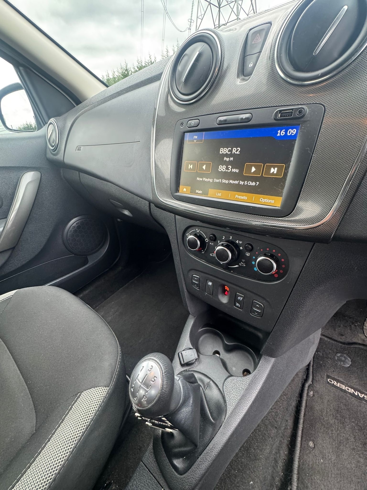 Used Dacia Sandero Stepway 2020 for sale - 76344298: Photo 14