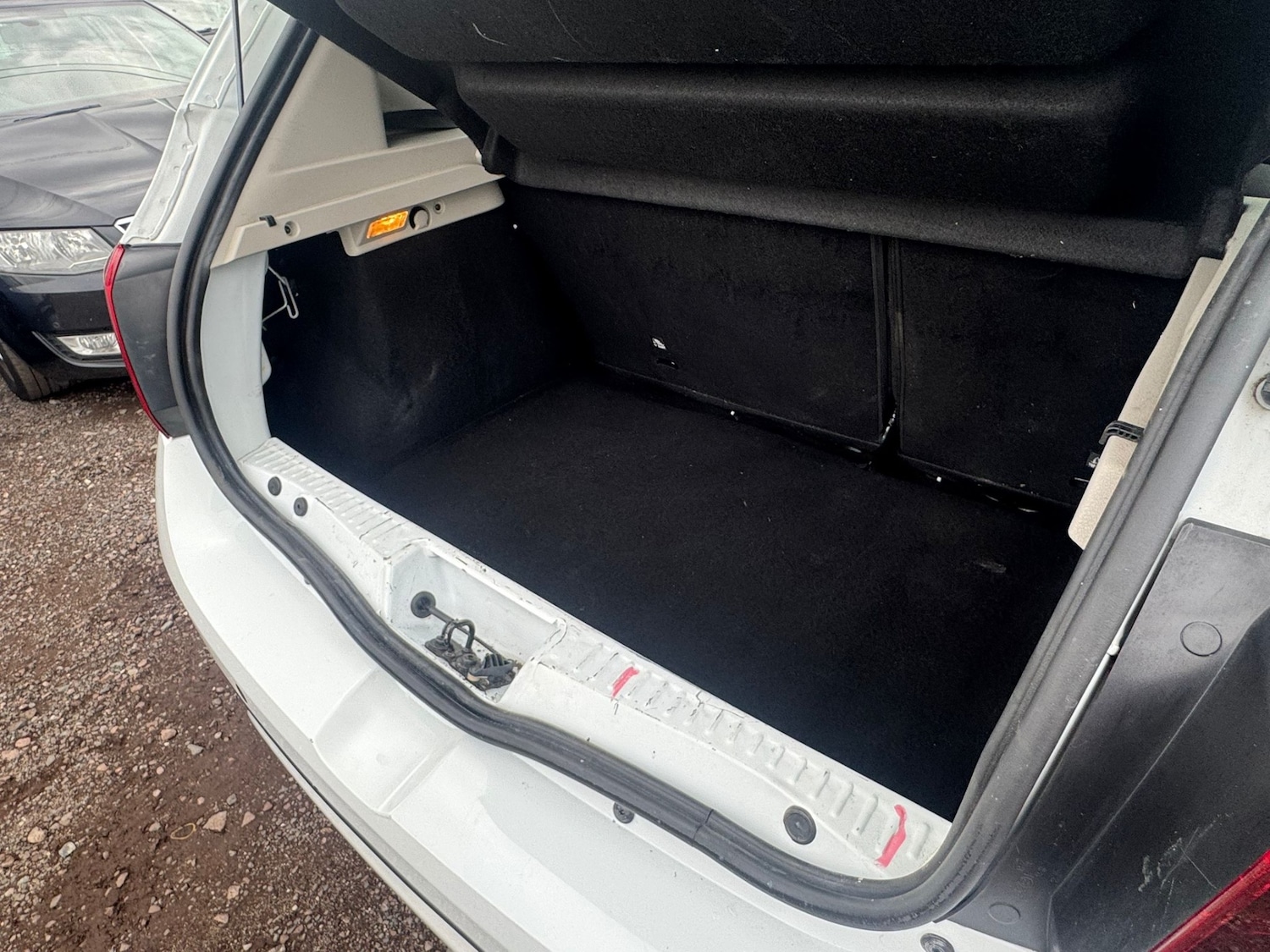 Used Dacia Sandero Stepway 2020 for sale - 76344298: Photo 15