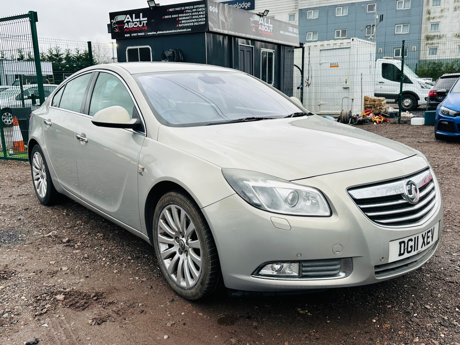Used Vauxhall Insignia 2011 for sale - 76309462: Photo 1