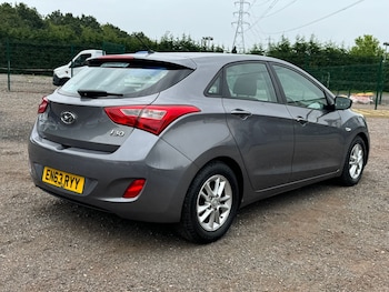 Used Hyundai i30 2014 for sale - 75945110: Photo