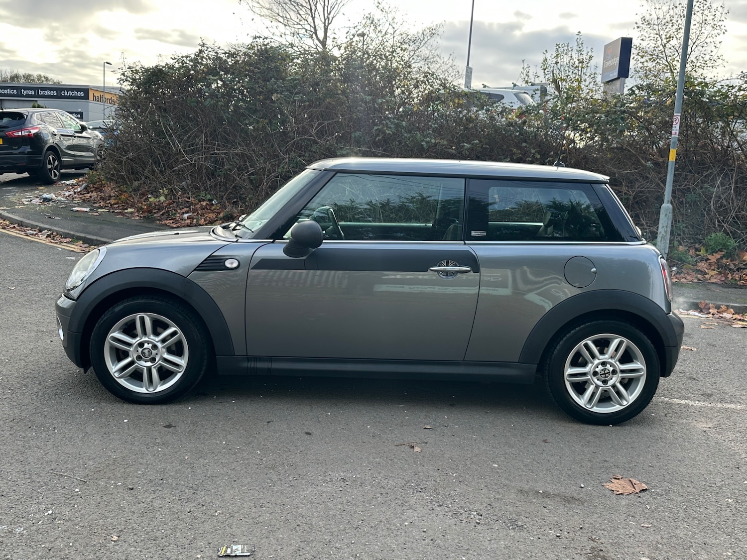 Used MINI Hatch 2009 for sale - 76662949: Photo 9