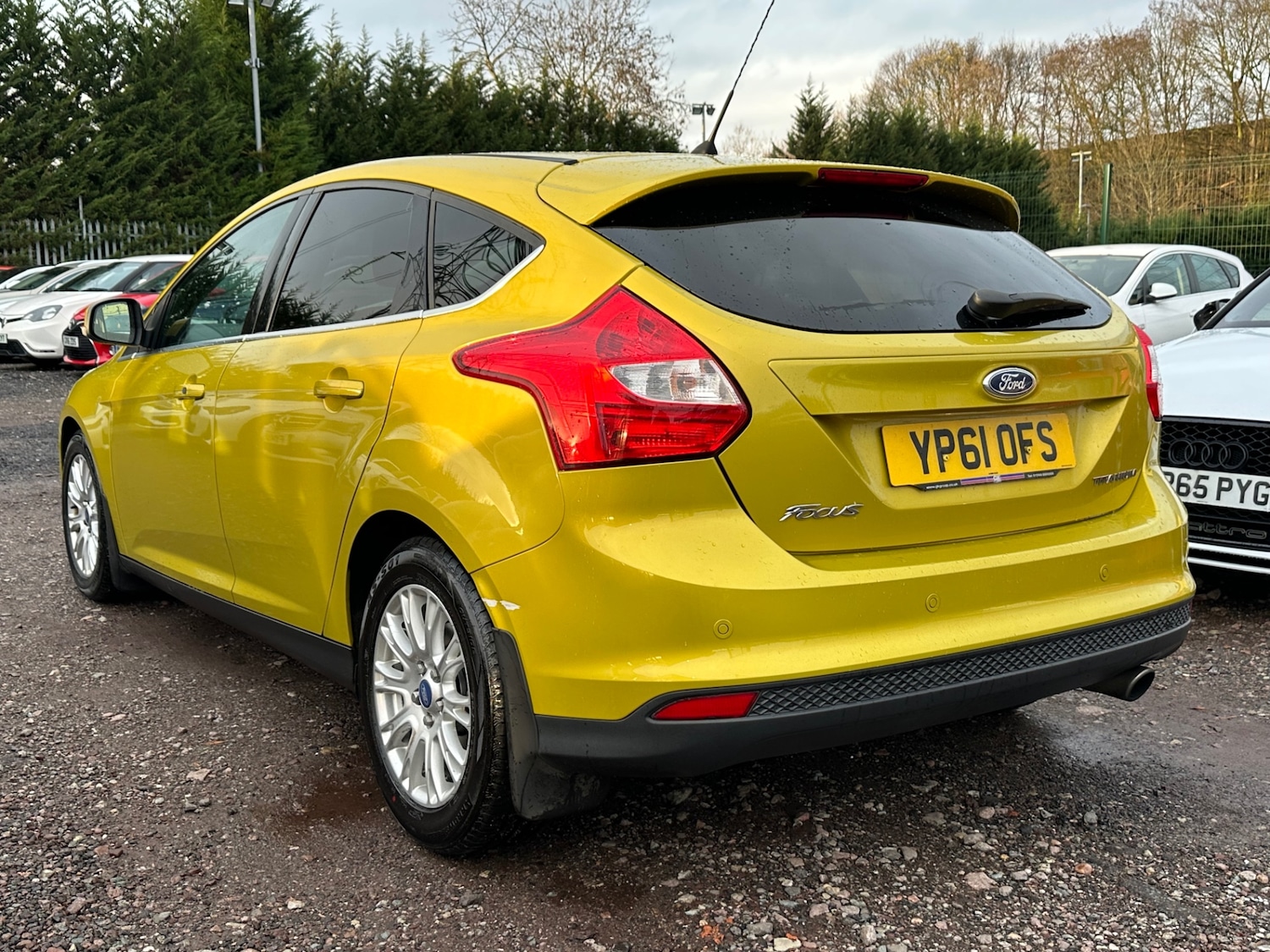 Used Ford Focus 2011 for sale - 76743640: Photo 2