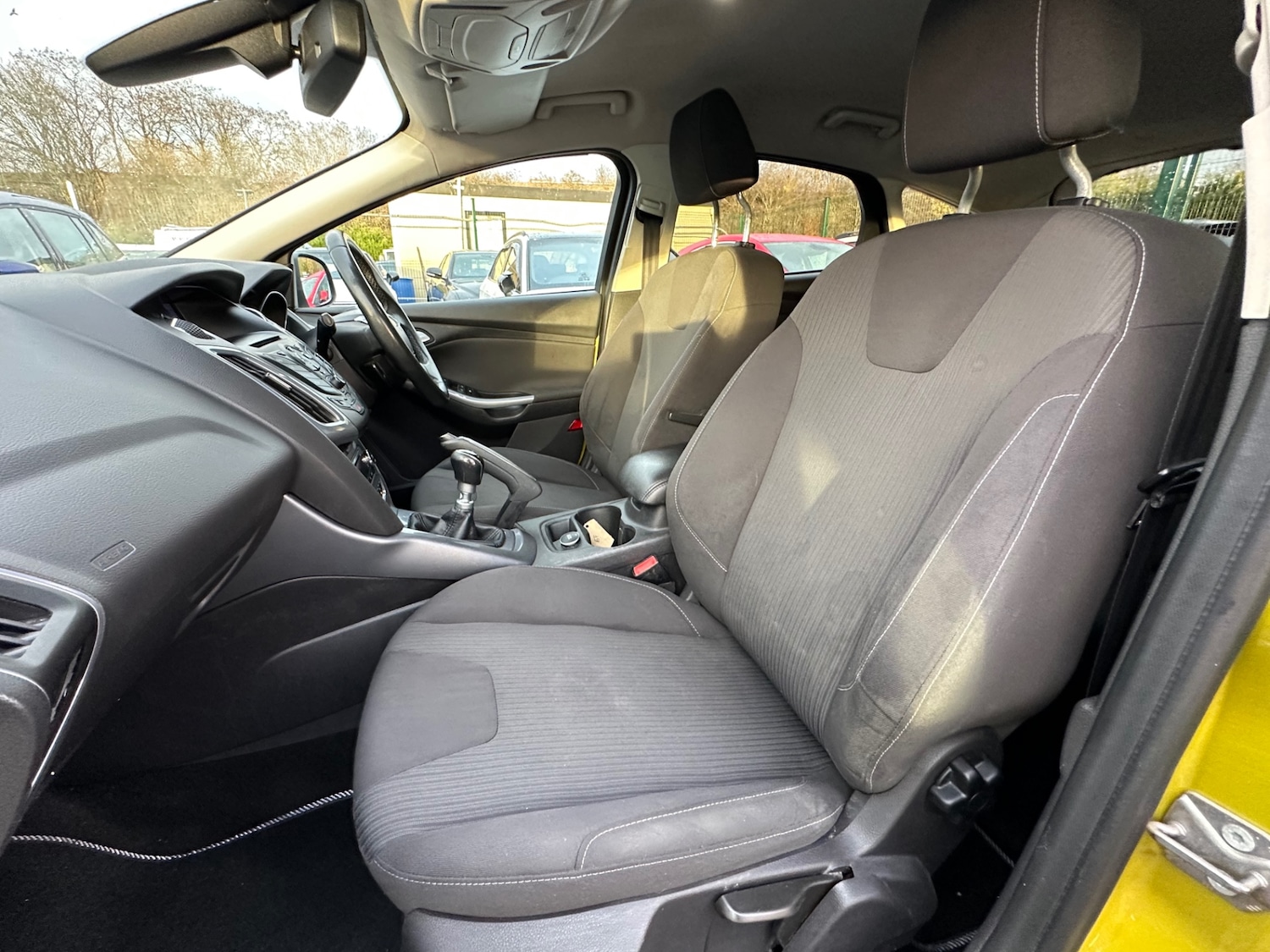 Used Ford Focus 2011 for sale - 76743640: Photo 9