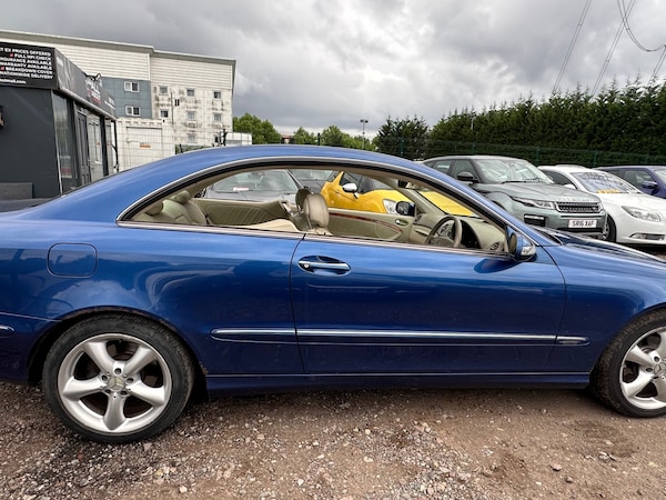Used Mercedes-Benz CLK 2005 for sale - 75328398: Photo 11