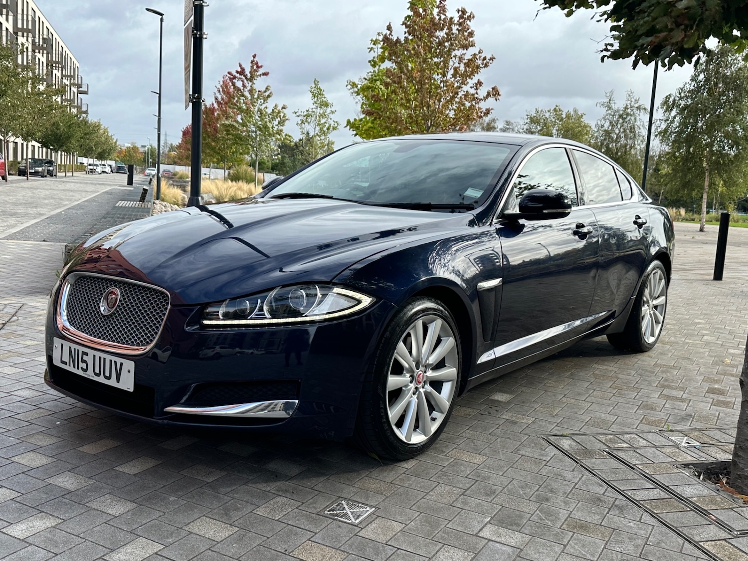 Used Jaguar XF 2015 for sale - 76177256: Photo 2