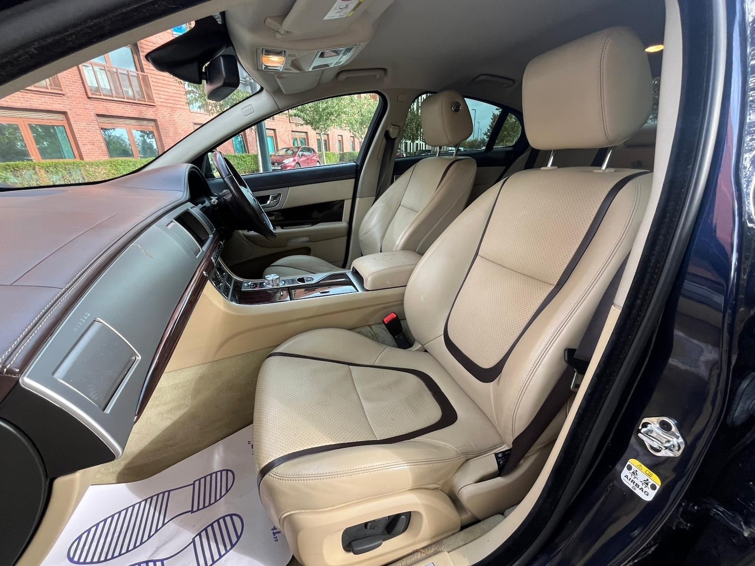 Used Jaguar XF 2015 for sale - 76177256: Photo 7
