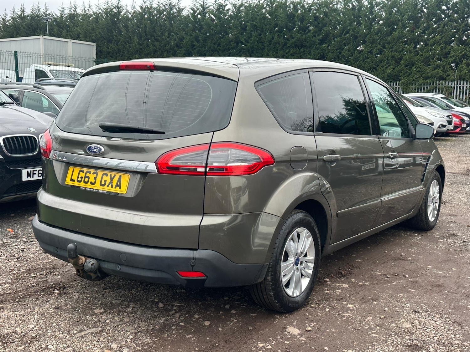 Used Ford S-Max 2013 for sale - 77700821: Photo 2