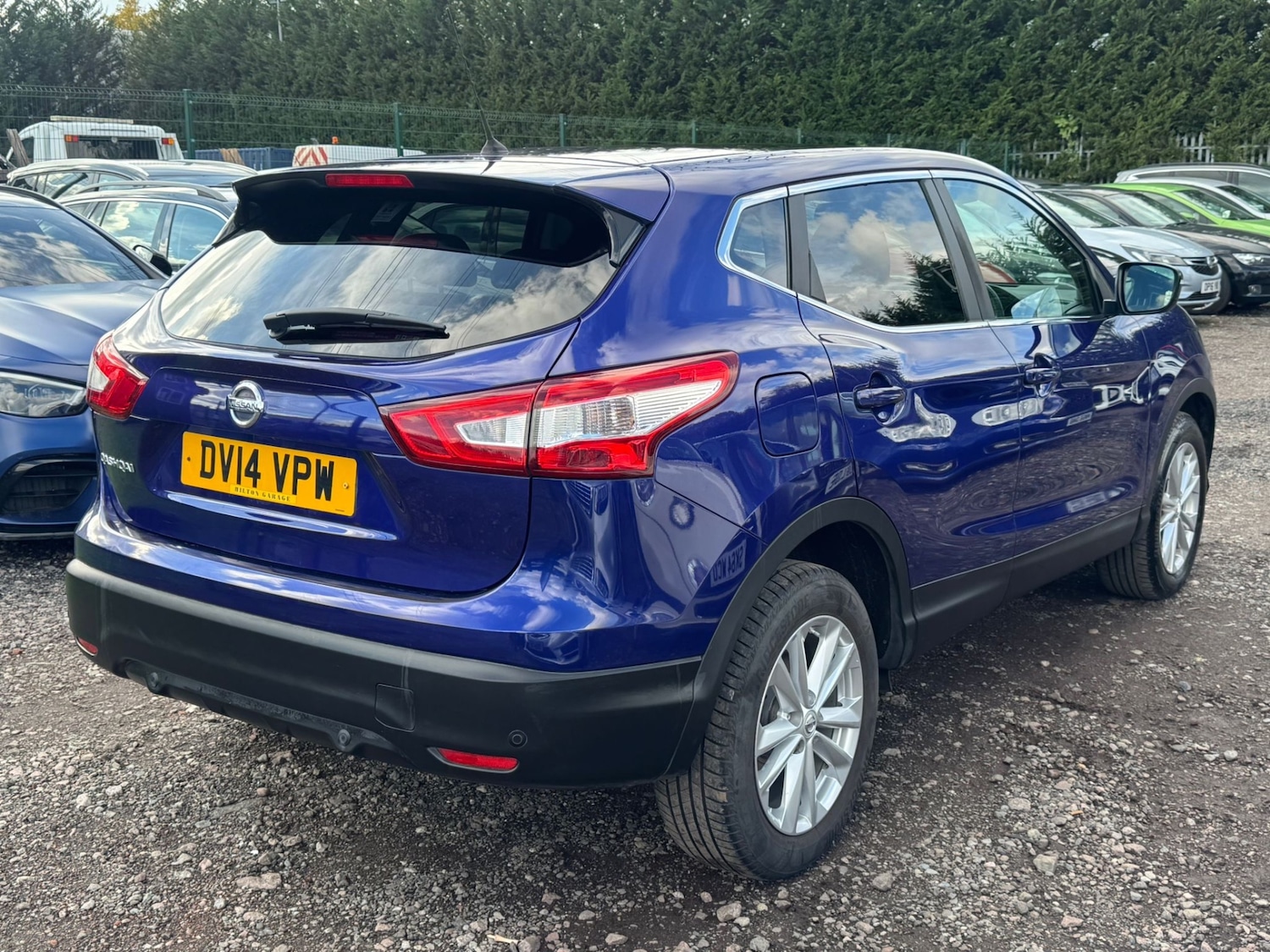 Used Nissan Qashqai 2014 for sale - 76361994: Photo 2