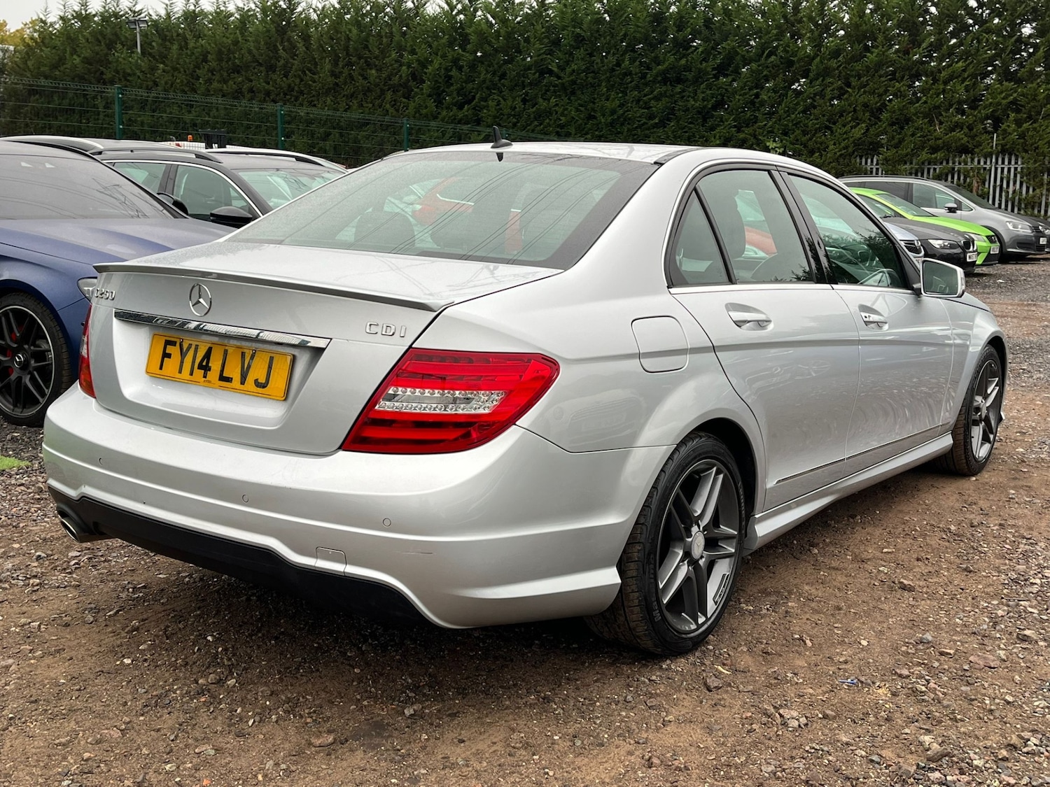 Used Mercedes-Benz C Class 2014 for sale - 76318682: Photo 2