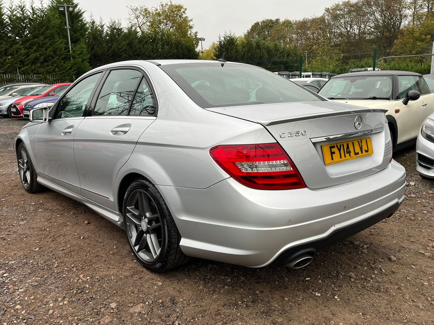 Used Mercedes-Benz C Class 2014 for sale - 76318682: Photo 4