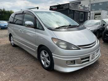 2013 - 2.4 VVTi T2 8 seats 5dr
