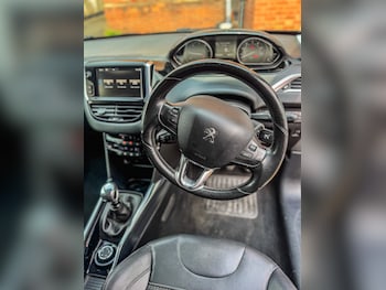 Used Peugeot 2008 2014 for sale - 75095368: Photo