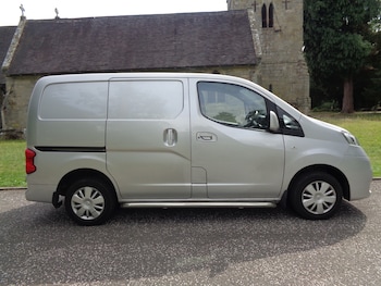 Used Nissan NV200 2018 for sale - 75418426: Photo