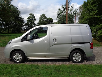 Used Nissan NV200 2018 for sale - 75418426: Photo