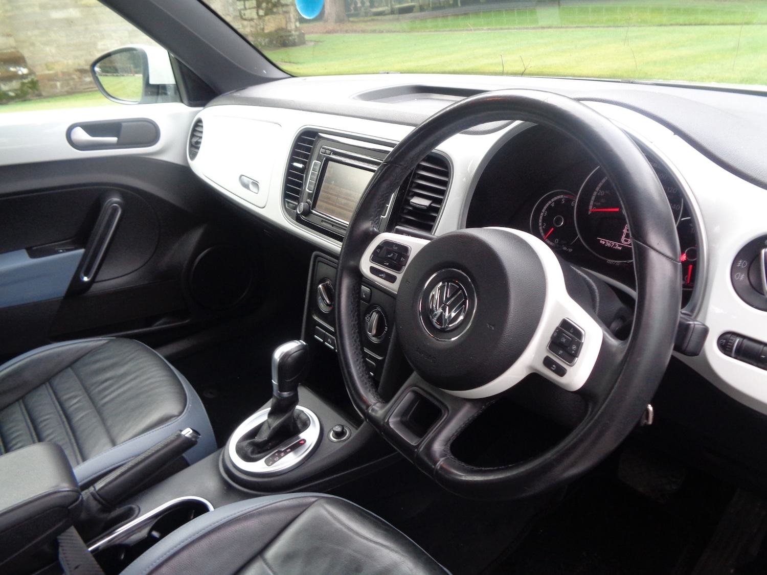 Used Volkswagen Beetle 2014 for sale - 77403685: Photo 8