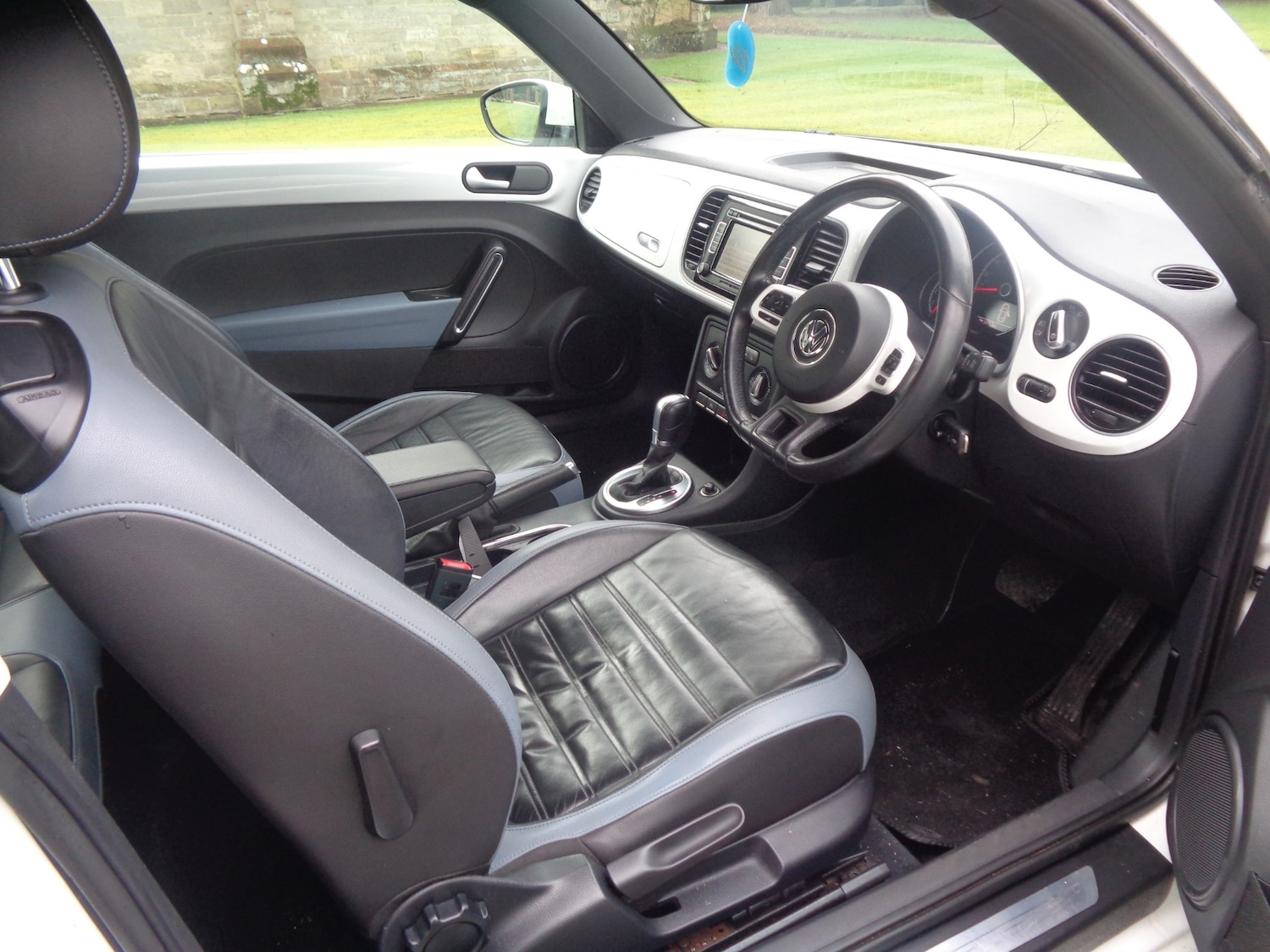 Used Volkswagen Beetle 2014 for sale - 77403685: Photo 9