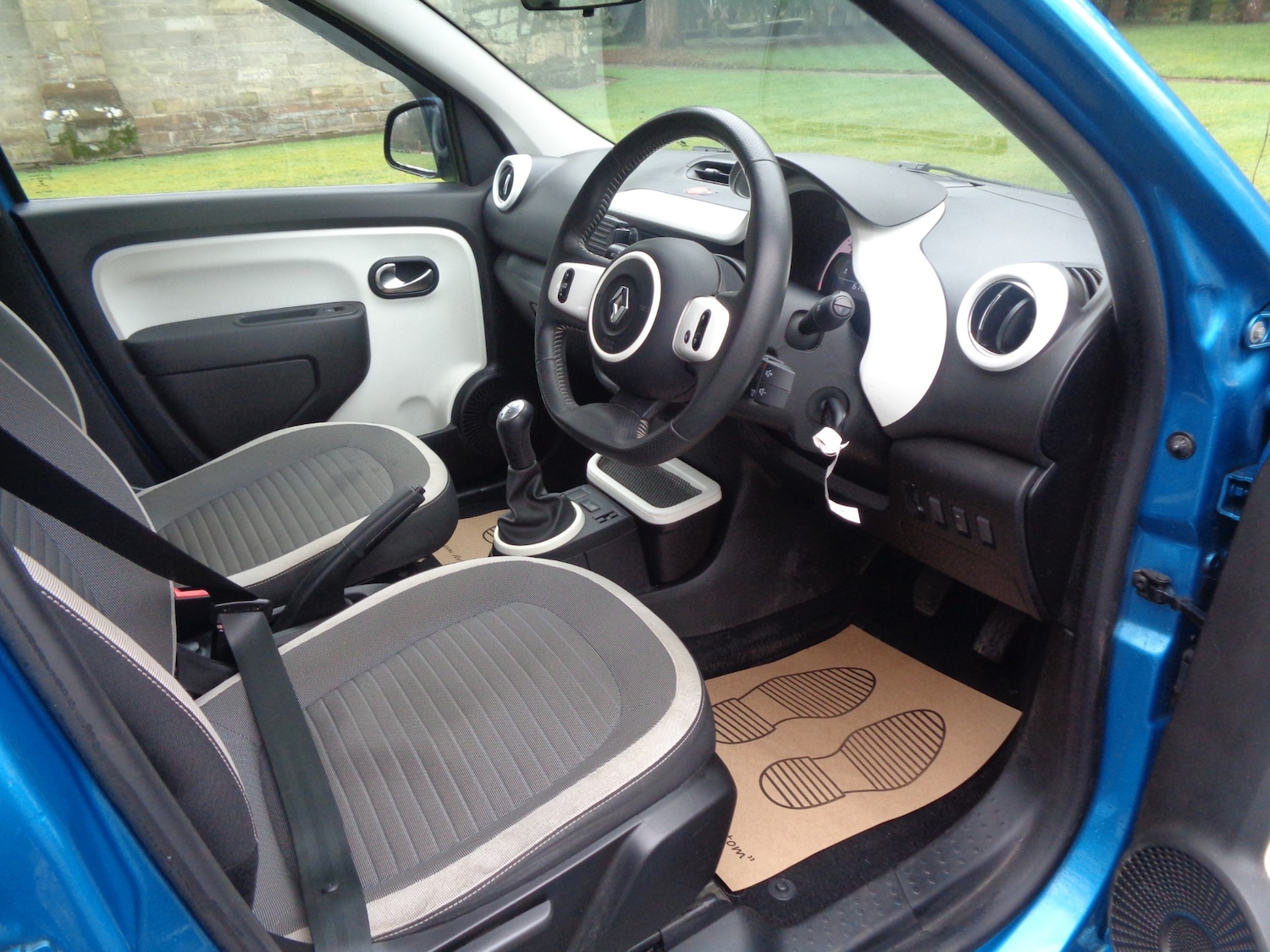 Used Renault Twingo 2016 for sale - 77431684: Photo 8