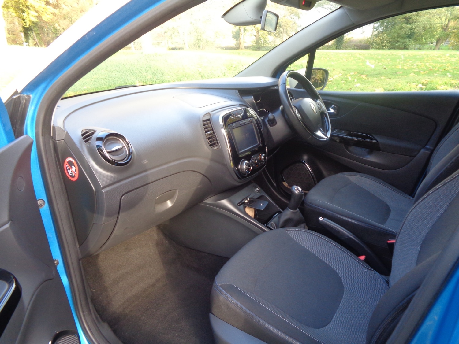 Used Renault Captur 2014 for sale - 76436202: Photo 9