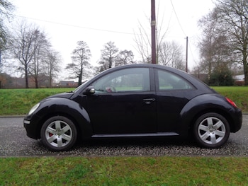 Used Volkswagen Beetle 2011 for sale - 77282815: Photo
