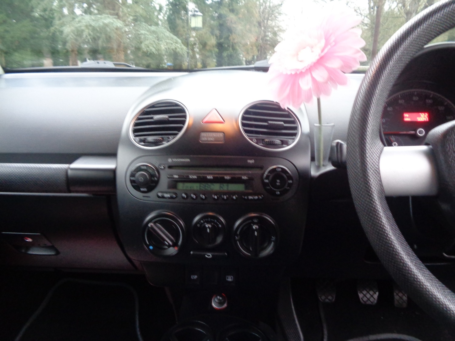 Used Volkswagen Beetle 2011 for sale - 77282815: Photo 8