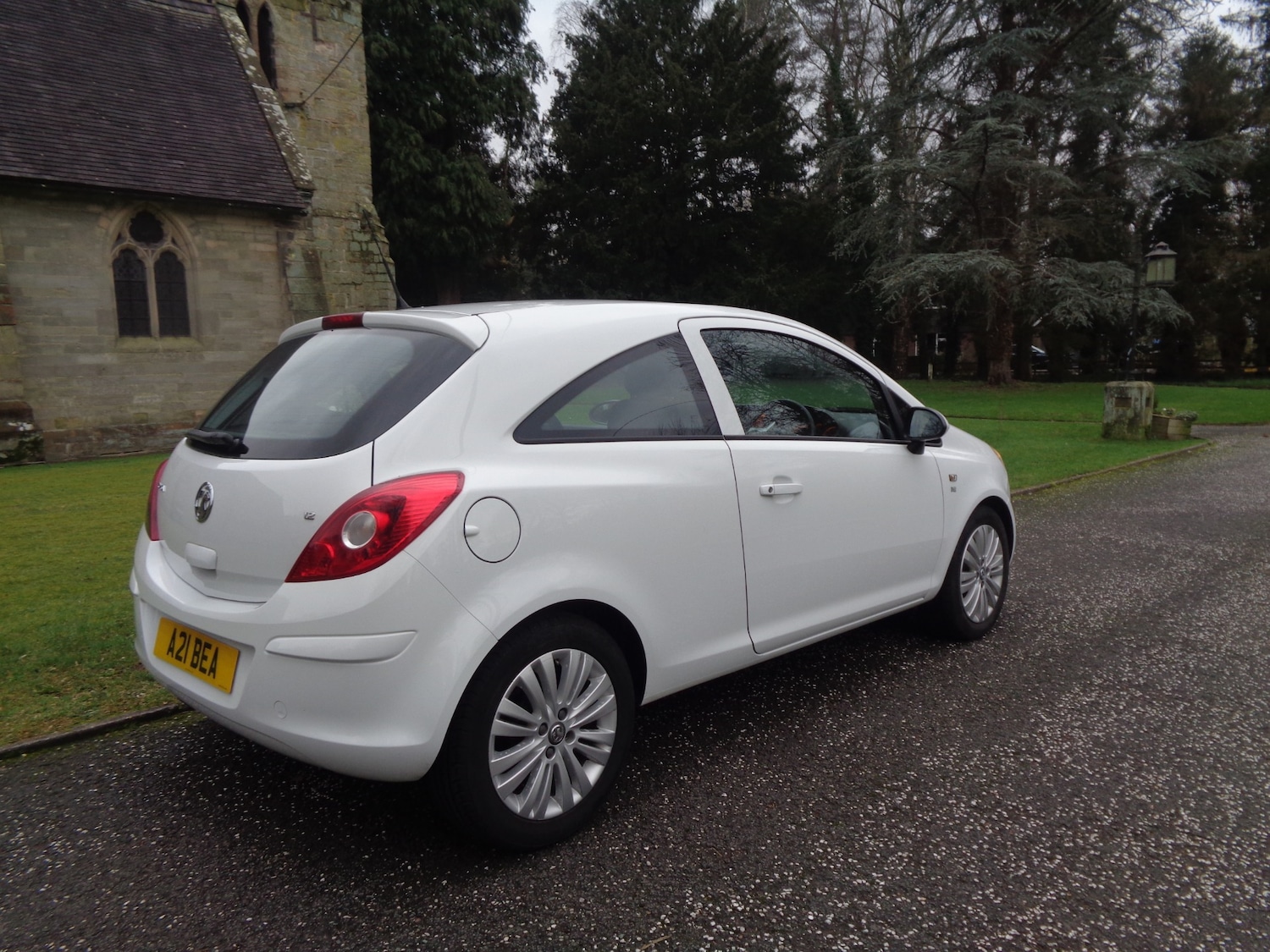 Used Vauxhall Corsa 2011 for sale - 77404815: Photo 5