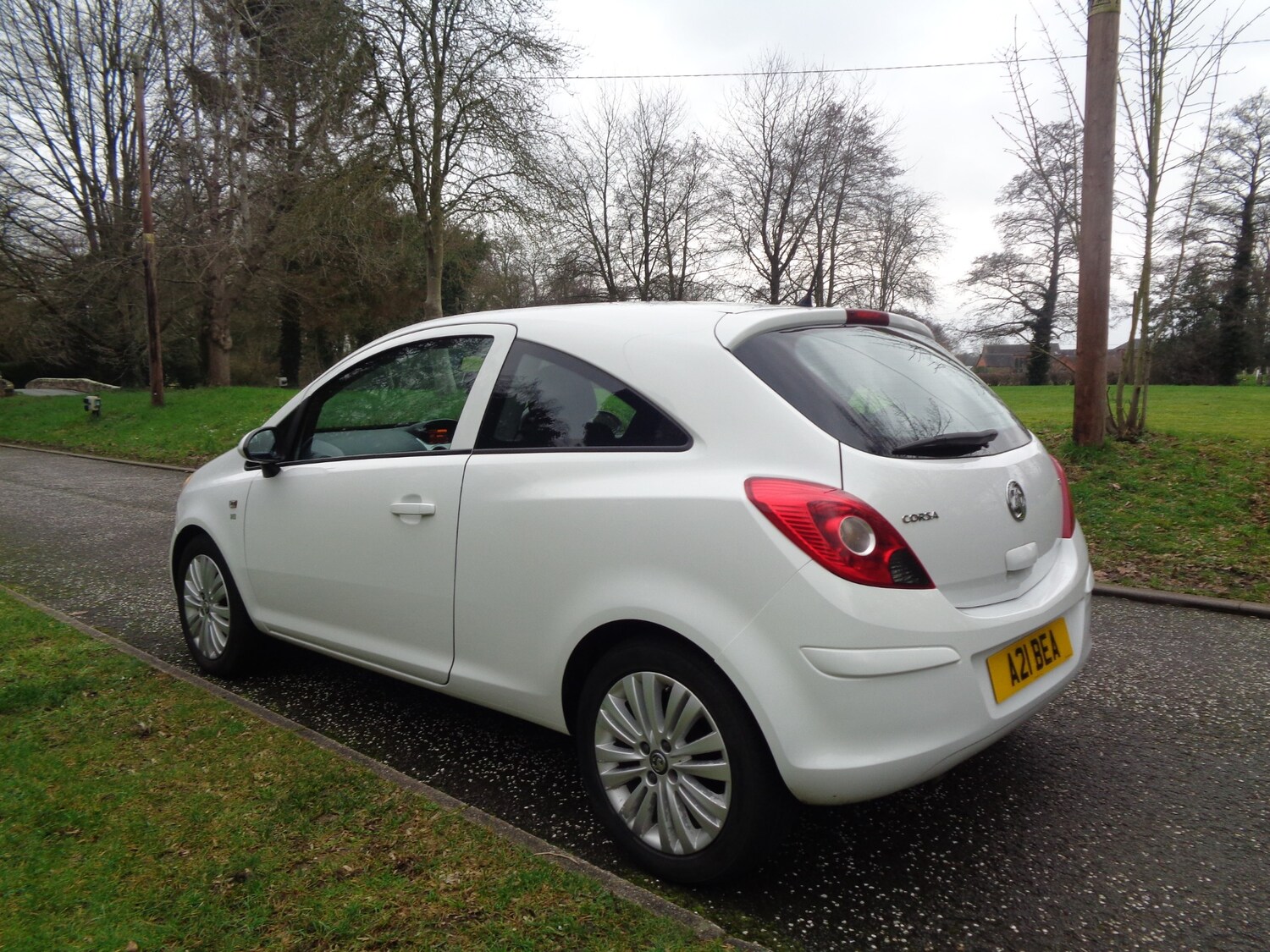 Used Vauxhall Corsa 2011 for sale - 77404815: Photo 6