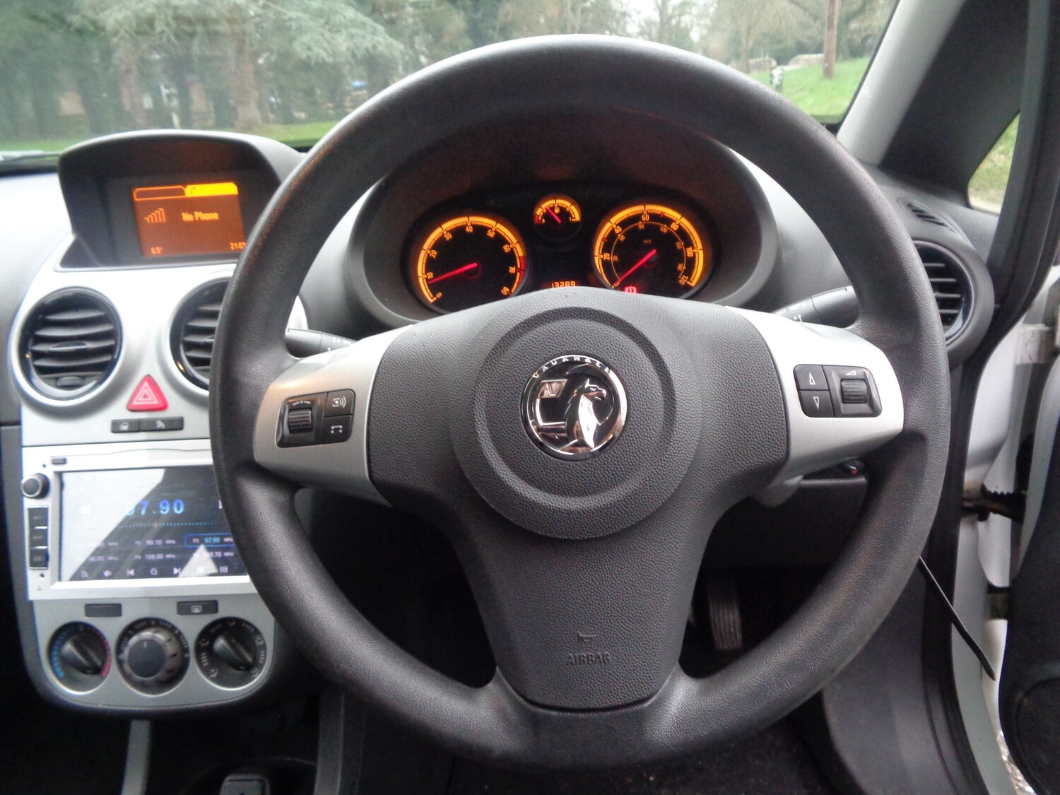 Used Vauxhall Corsa 2011 for sale - 77404815: Photo 7