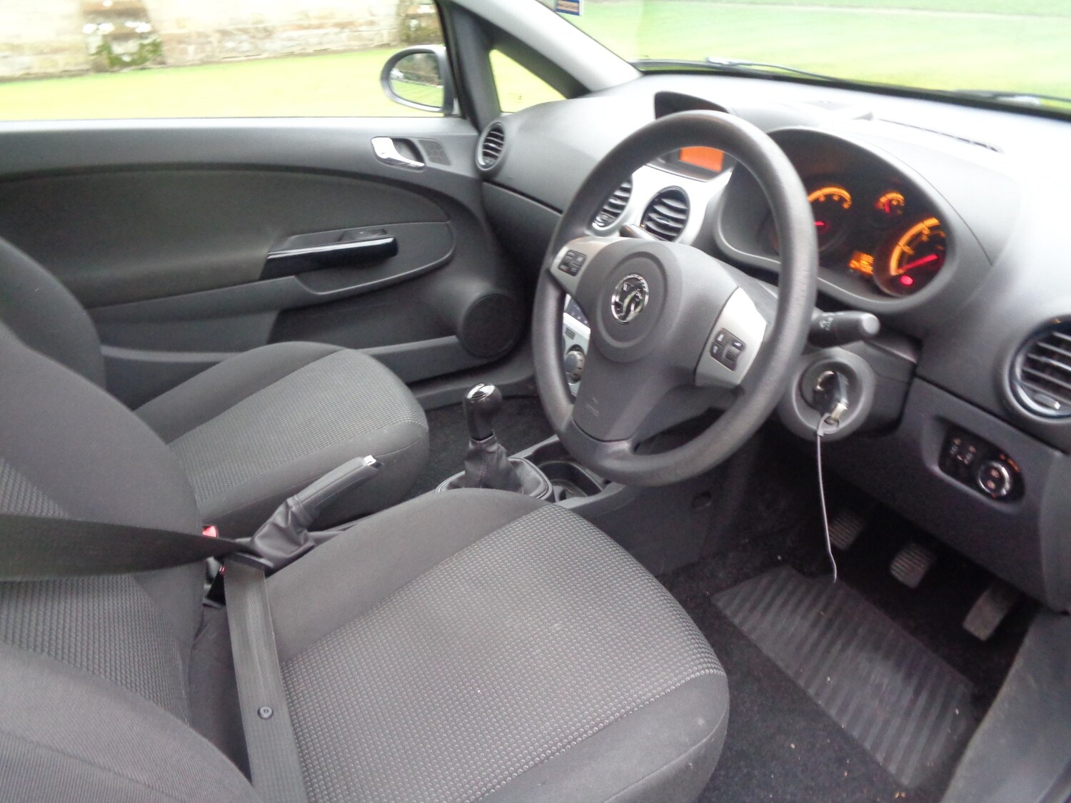 Used Vauxhall Corsa 2011 for sale - 77404815: Photo 9