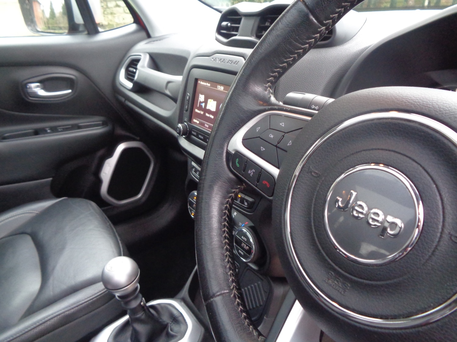 Used Jeep Renegade 2015 for sale - 77324638: Photo 10