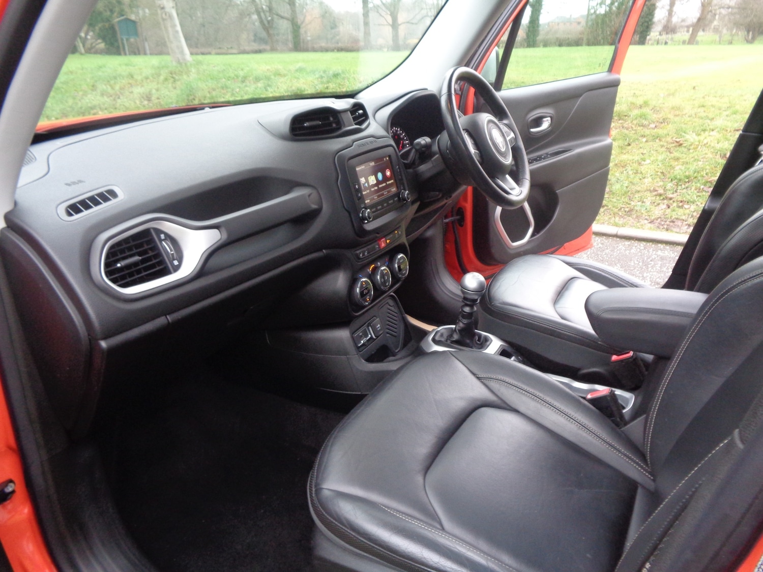 Used Jeep Renegade 2015 for sale - 77324638: Photo 9