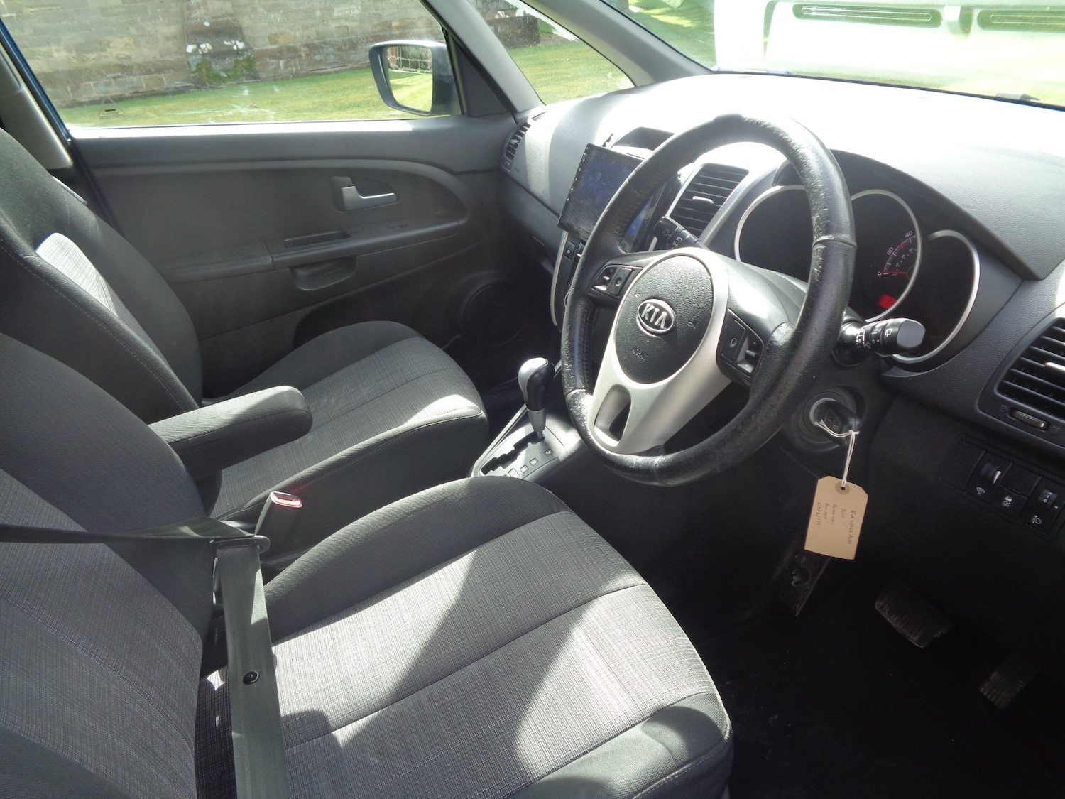 Used Kia Venga 2010 for sale - 78027219: Photo 8