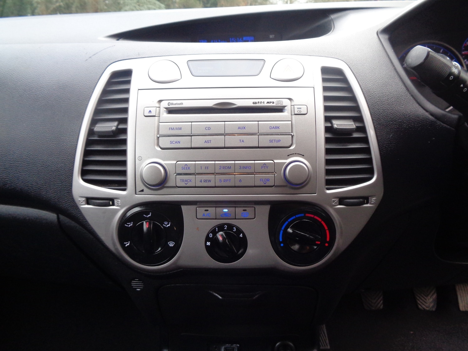 Used Hyundai i20 2011 for sale - 77365568: Photo 11