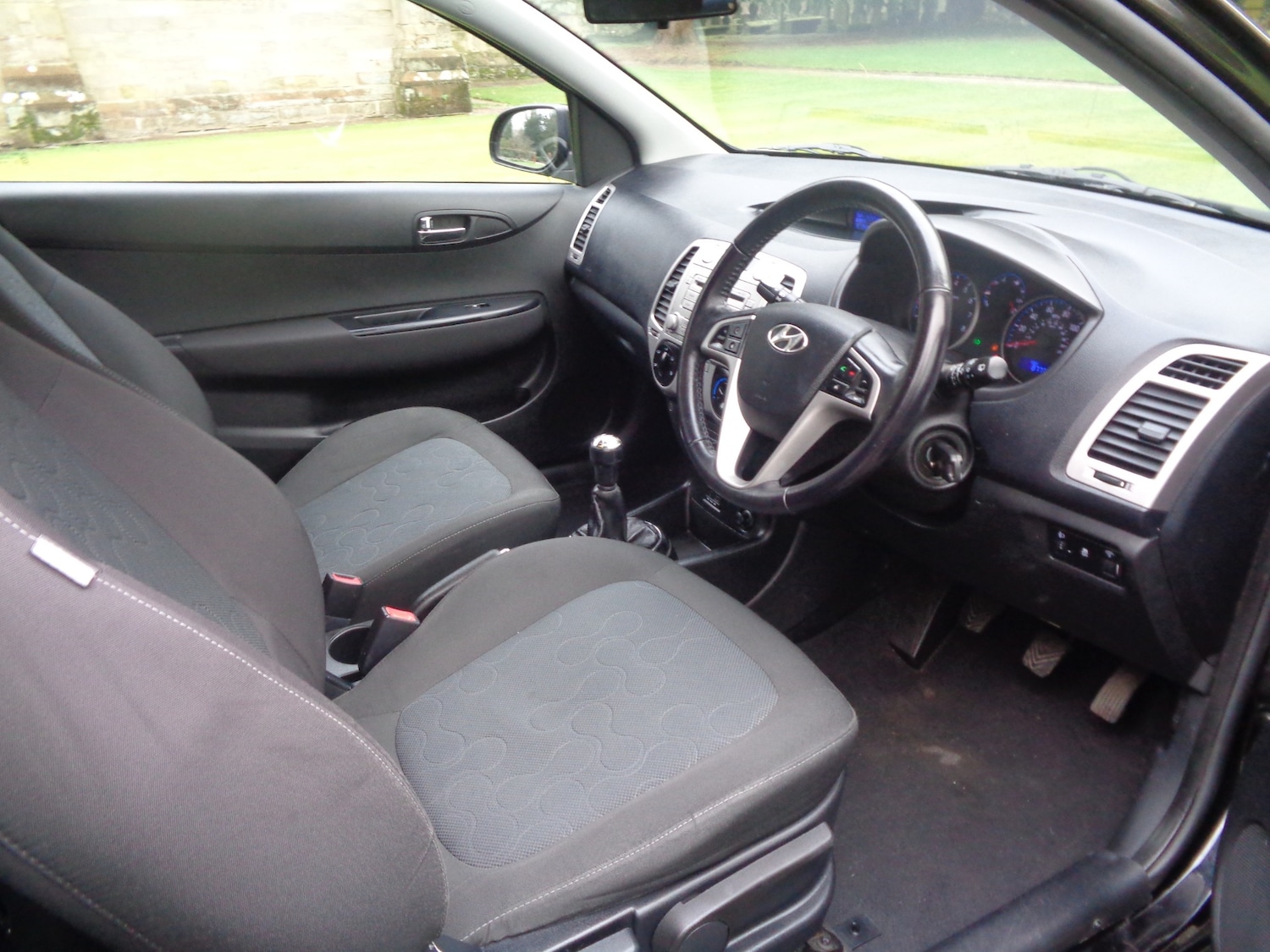 Used Hyundai i20 2011 for sale - 77365568: Photo 8